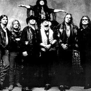 Lynyrd Skynyrd - Heartbreak Hotel 1