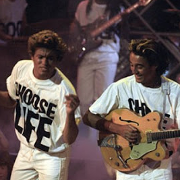 Wham - Wake me up before you go go 02